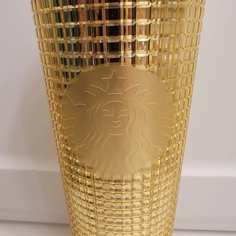 NWT Starbucks LATAM Gold Venti Grid Tumbler